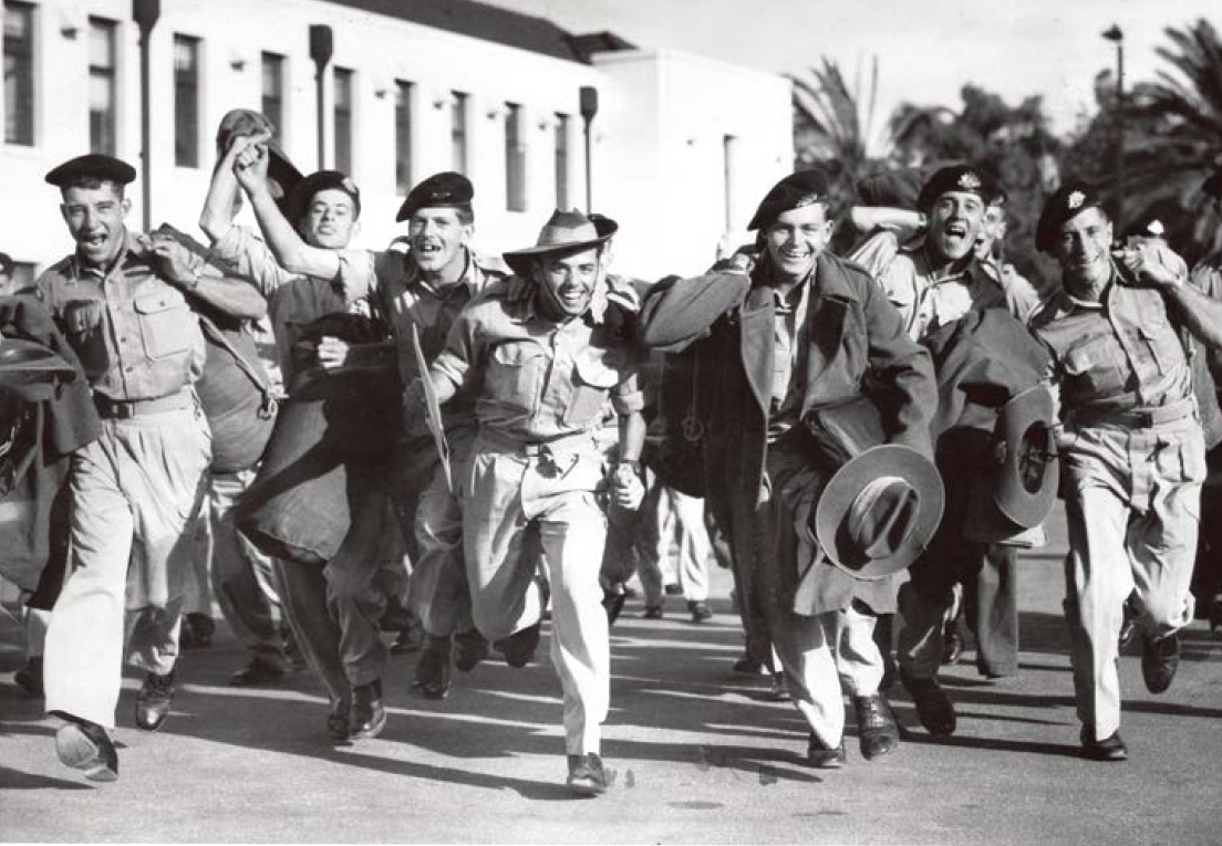 Army National Servicemen celebrating the end of their initial training period (news.com NP1129492).