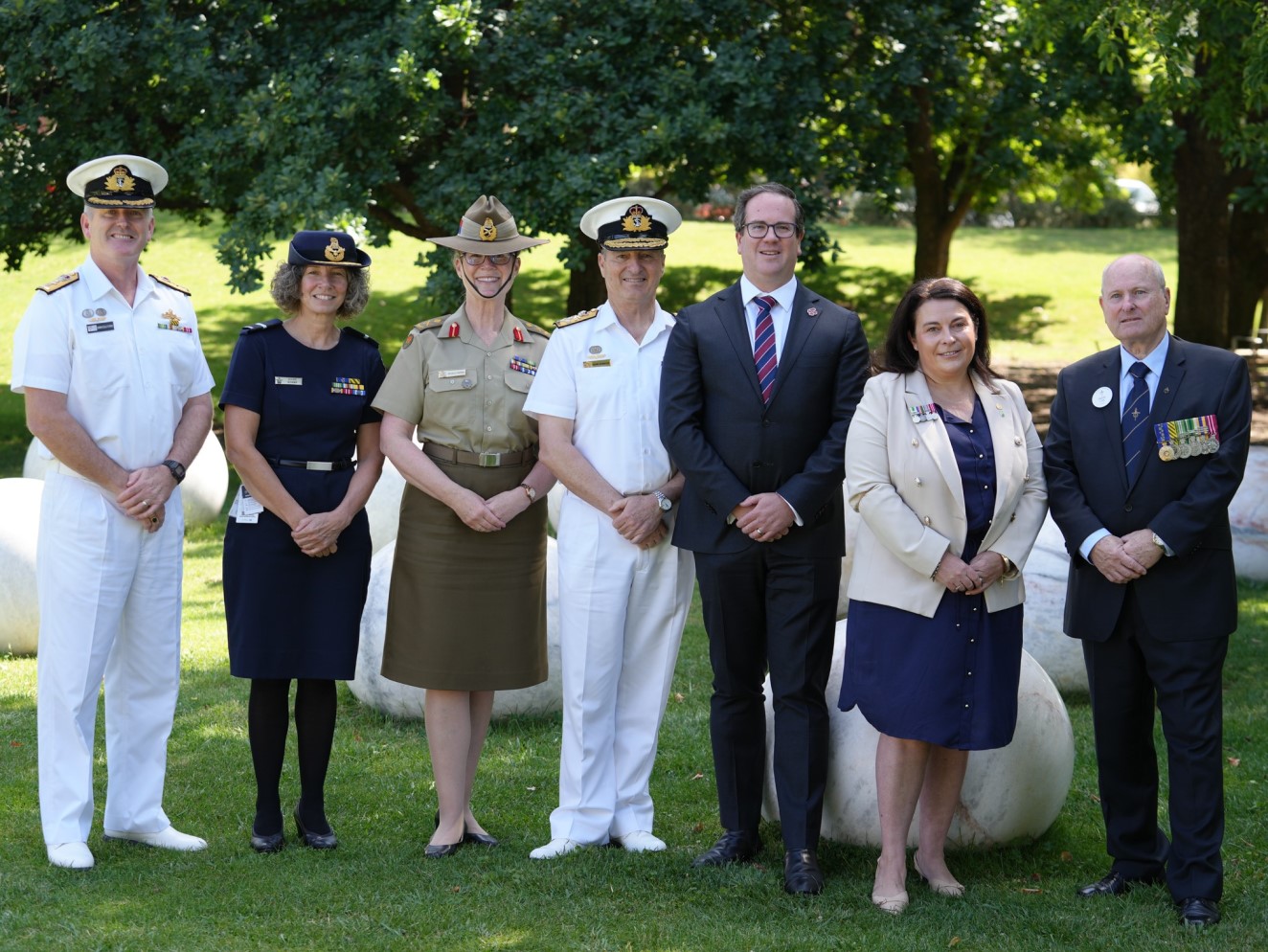 L to R: Commodore Damien Scully-O’Shea CSM (RAN); Air Commodore Jules Adams (RAAF); Major General Michelle Campbell (Army); Chief of the Defence Force Admiral David Johnston AC RAN; Minister Matt Keogh; Mrs Georgia Hill and Legacy Chair Dr Mark Lax at the official announcement at the Australian War Memorial.