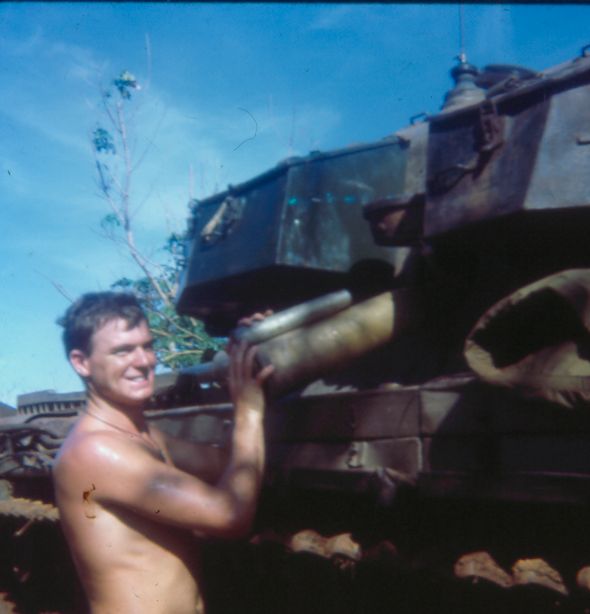 Barry Munari by Kev H 412.jpg